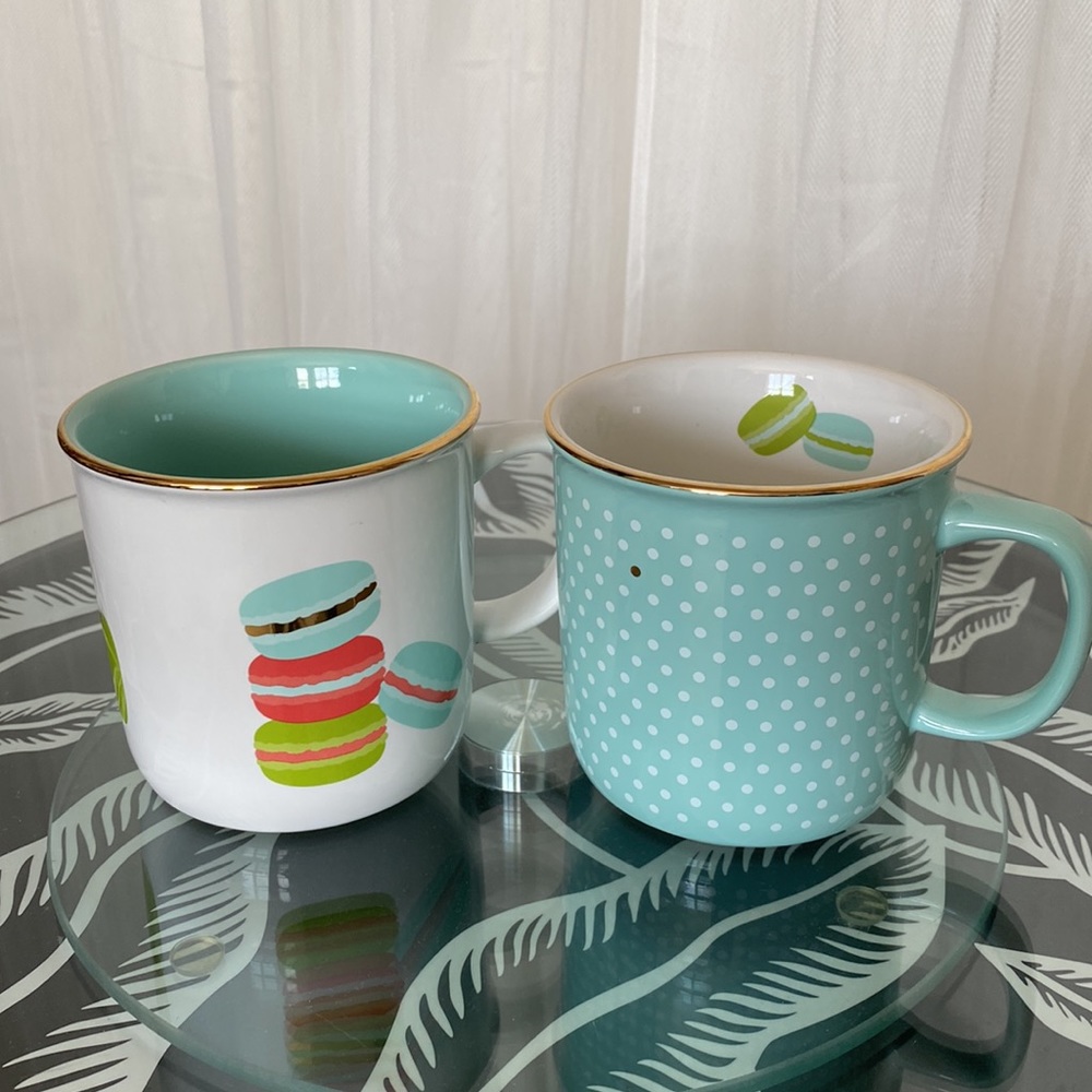 A pair of David’s tea mug